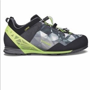 New Lowa Approach Pro GTX lo Shoe 9.5
